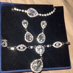 Elegant Silver Jewelry Set